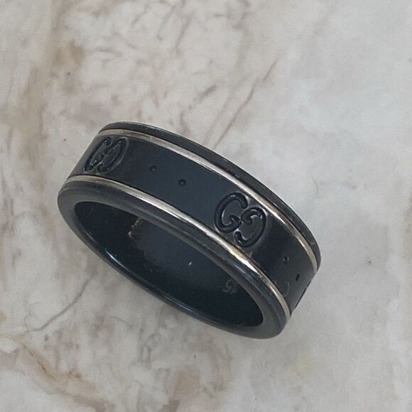 Gucci Icon Thin Band Synthetic Corundum & 18K White Gold - Picture 3 of 11